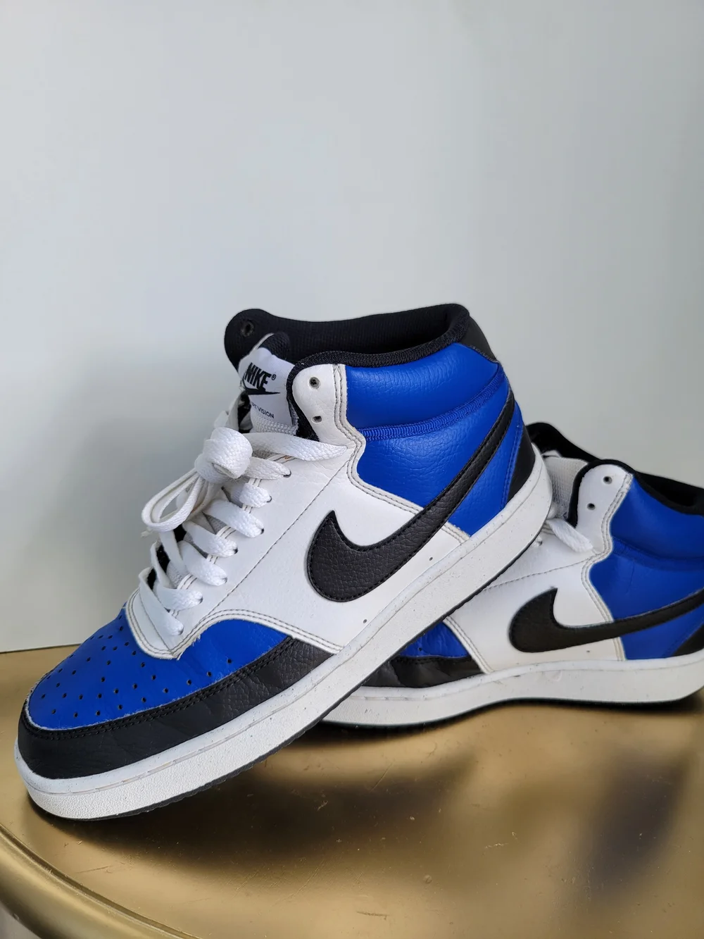 Nike Men’s Royal Blue, White & Black Mid-Top Sneakers Size 8